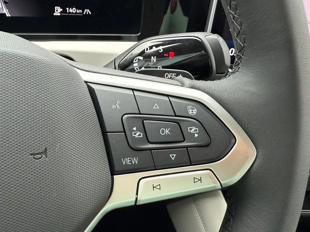 Volkswagen Tiguan Elegance AHK ACC HUD LED-Matrix Massage — Galerie du véhicule 20
