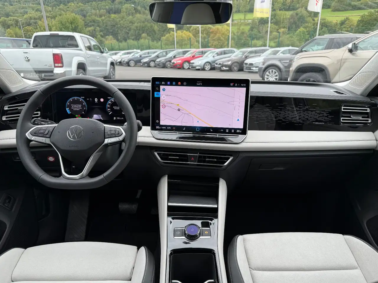 Volkswagen Tiguan Elegance AHK ACC HUD LED-Matrix Massage — Galerie du véhicule 33