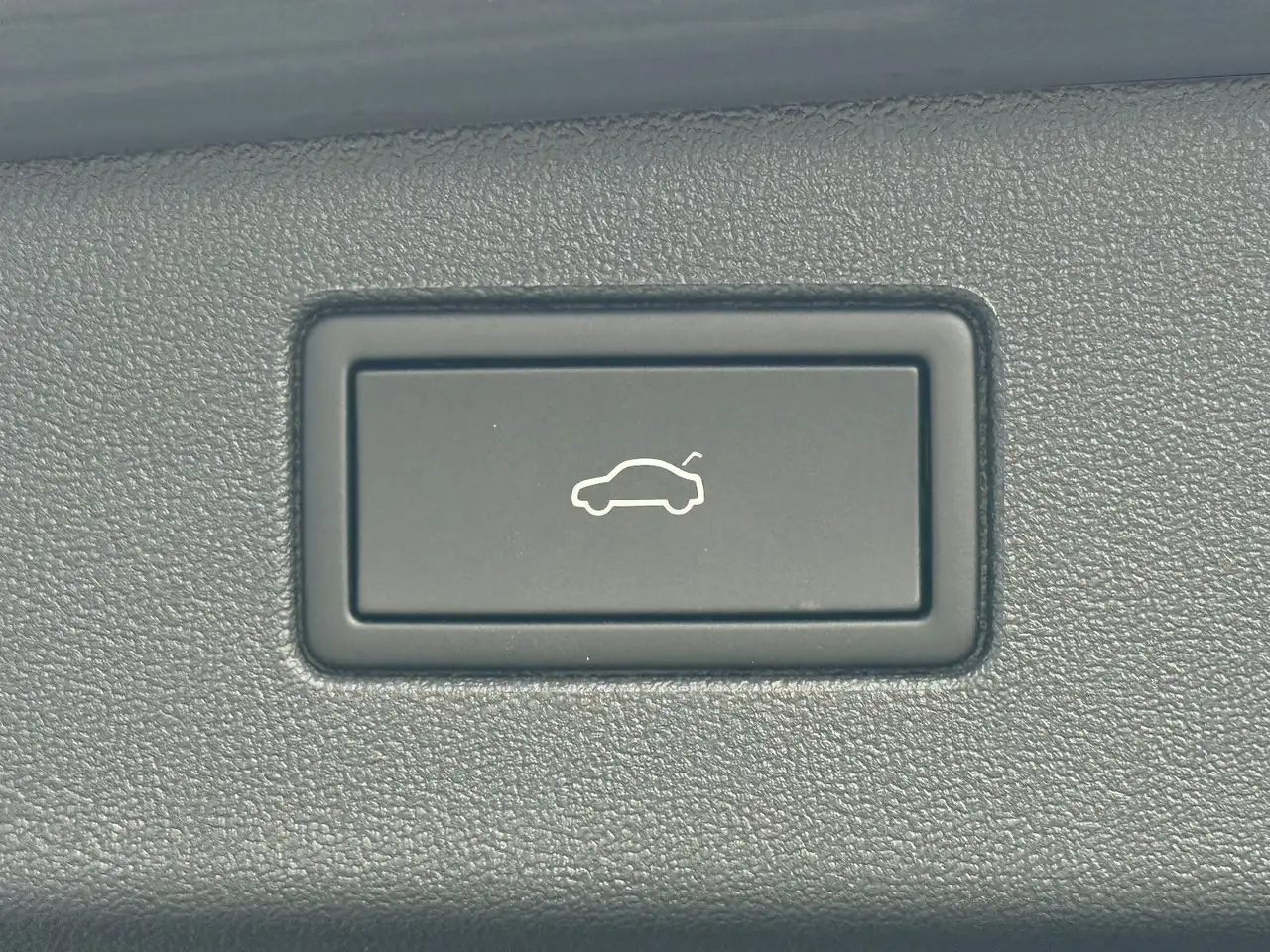 Volkswagen Tiguan Elegance AHK ACC HUD LED-Matrix Massage — Galerie du véhicule 10