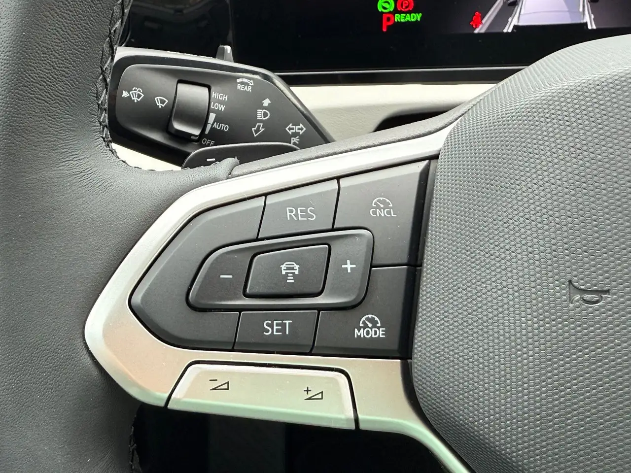 Volkswagen Tiguan Elegance AHK ACC HUD LED-Matrix Massage — Galerie du véhicule 19
