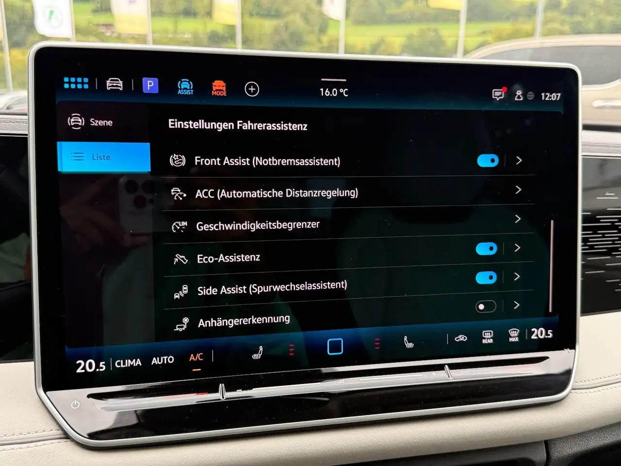 Volkswagen Tiguan Elegance AHK ACC HUD LED-Matrix Massage — Galerie du véhicule 27