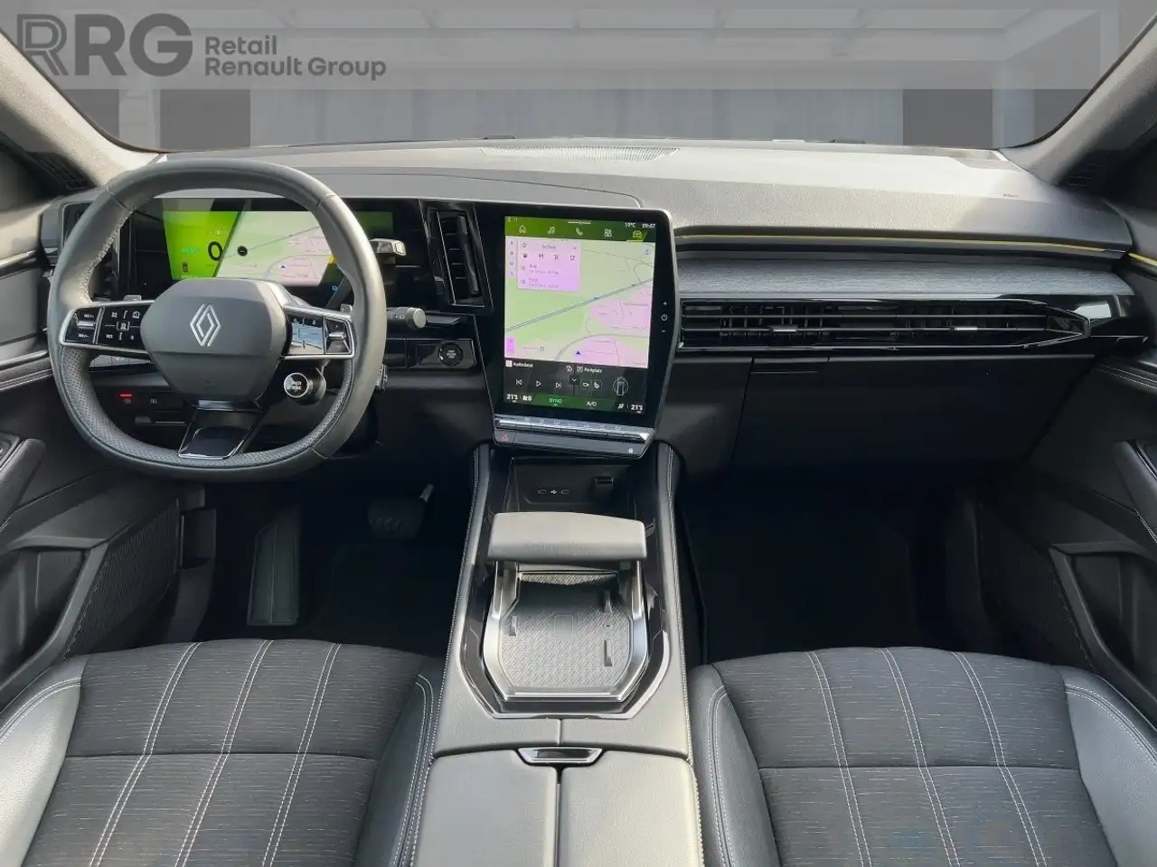 Renault Austral TECHNO E-TECH FULL 200 PANORAMADACH — Vehicle gallery 10
