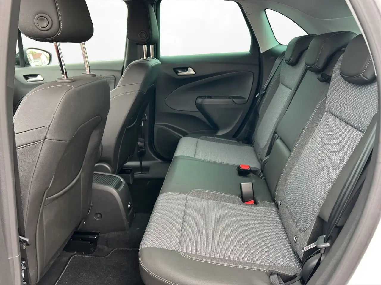 Opel Crossland X Crossland 1.2 Elegance **NAVI** LED**KAMERA** — Galería del vehículo 7
