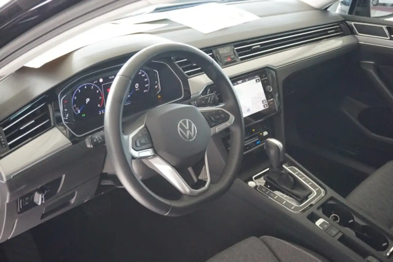 Volkswagen Passat Variant PASSAT 1,5 TSI DSG BUISSNESS AHK E.HK 18" NAVI KAM — Galerie du véhicule 9