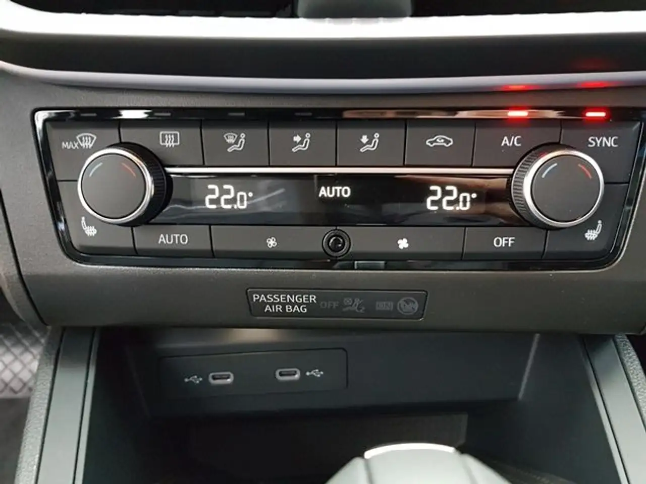 SEAT Ibiza 1.0 TSI S&S DSG FR — Galerie du véhicule 7