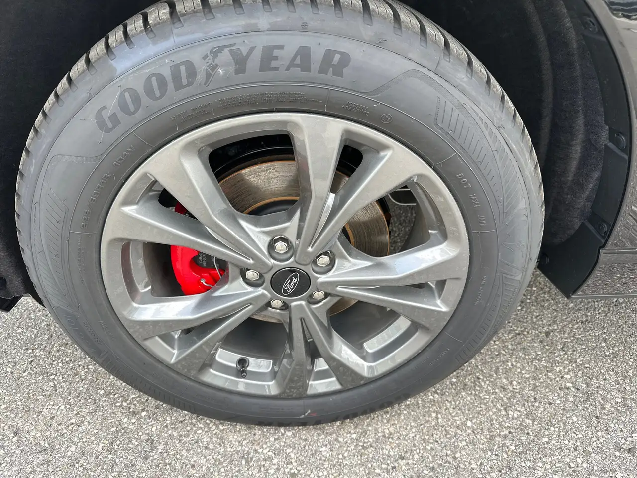 Ford Kuga Plug-In Hybrid ST-Line X — Galerie du véhicule 7