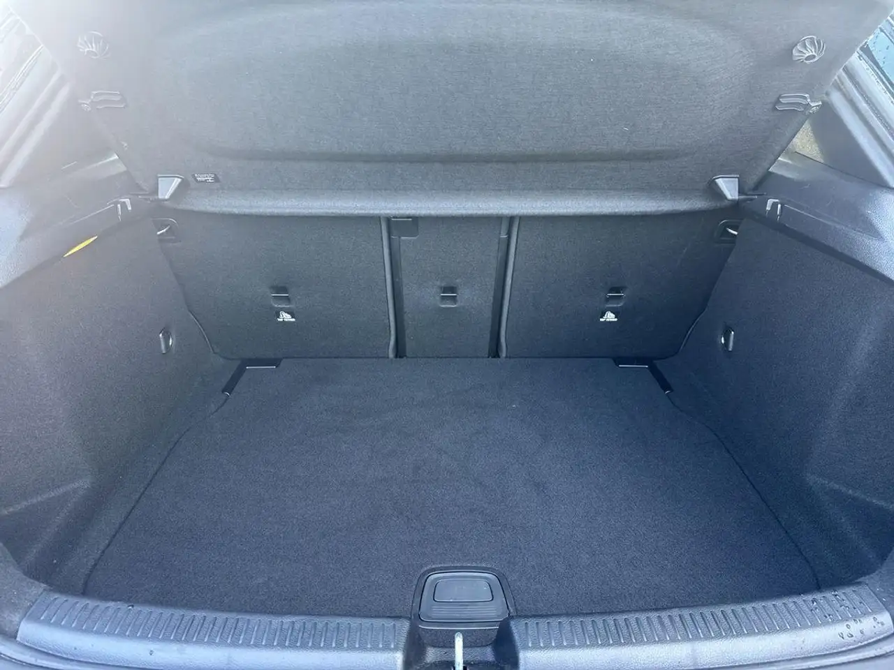 Mercedes-Benz A 180 ENp 47000 Pano Memory 360 Kam. KGo Totw. — معرض صور السيارة 15