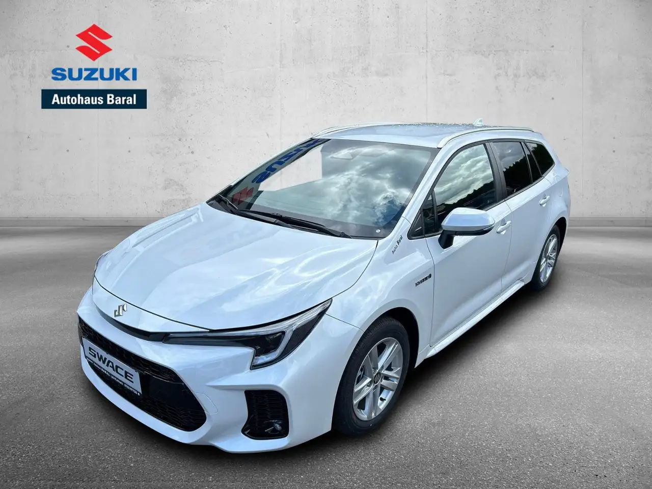 Suzuki Swace 5-Tür 1,8 HybridCVTComfort+ — Vehicle gallery 2