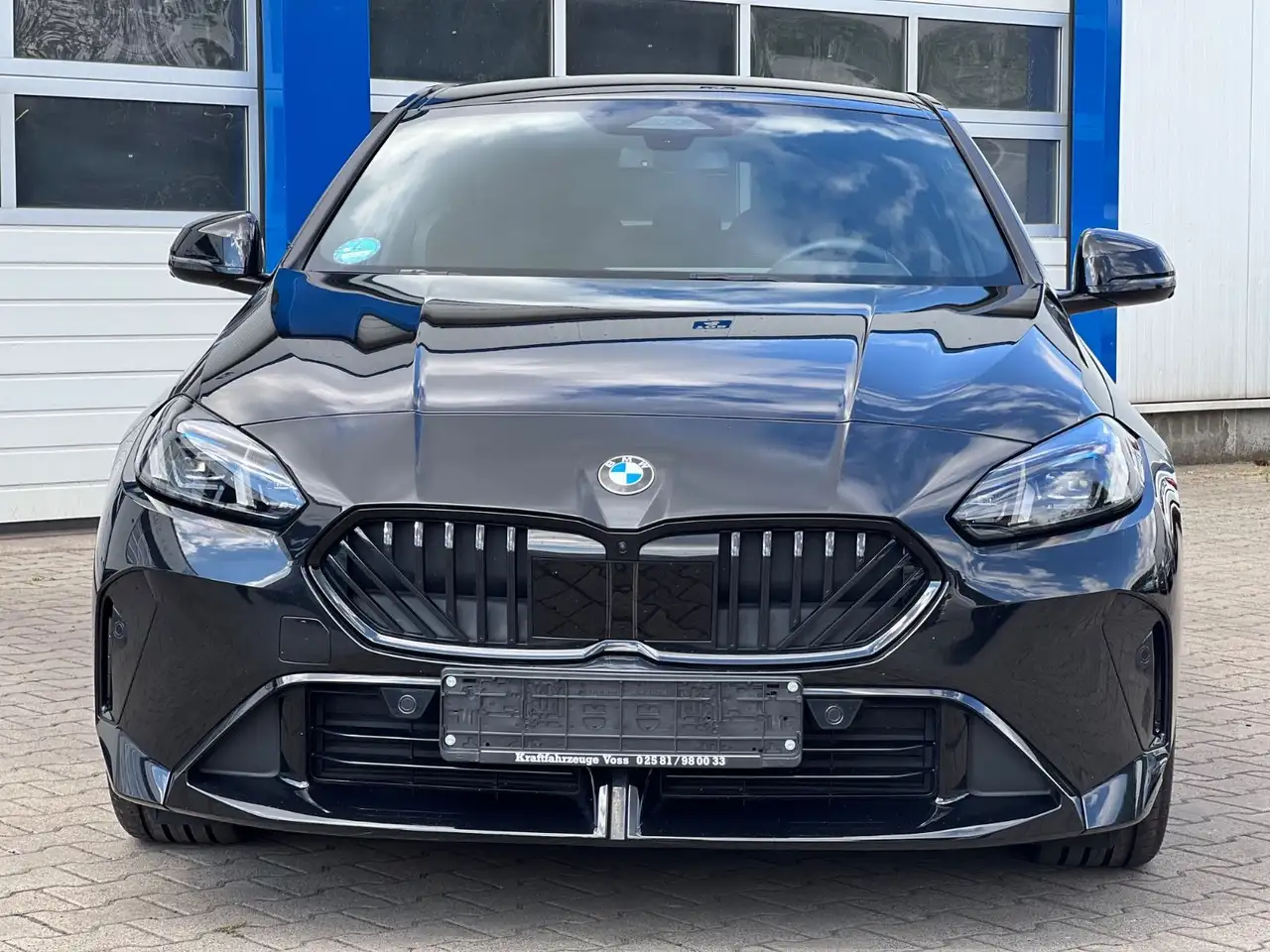 BMW 120 i Limousine "M-SPORTPAKET PRO/HEAD-UP/360°" — Vehicle gallery 3