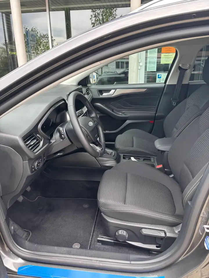 Ford Focus Titanium — معرض صور السيارة 10