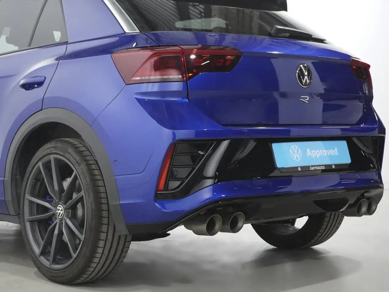 Volkswagen T-Roc 2.0 TSI R 4Motion DSG7 221KW — معرض صور السيارة 19