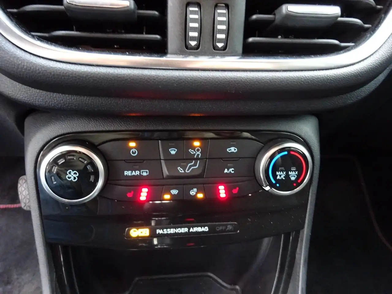 Ford Puma ST-Line Hybrid Kamera PDC vo+hi NAVI — Vehicle gallery 16