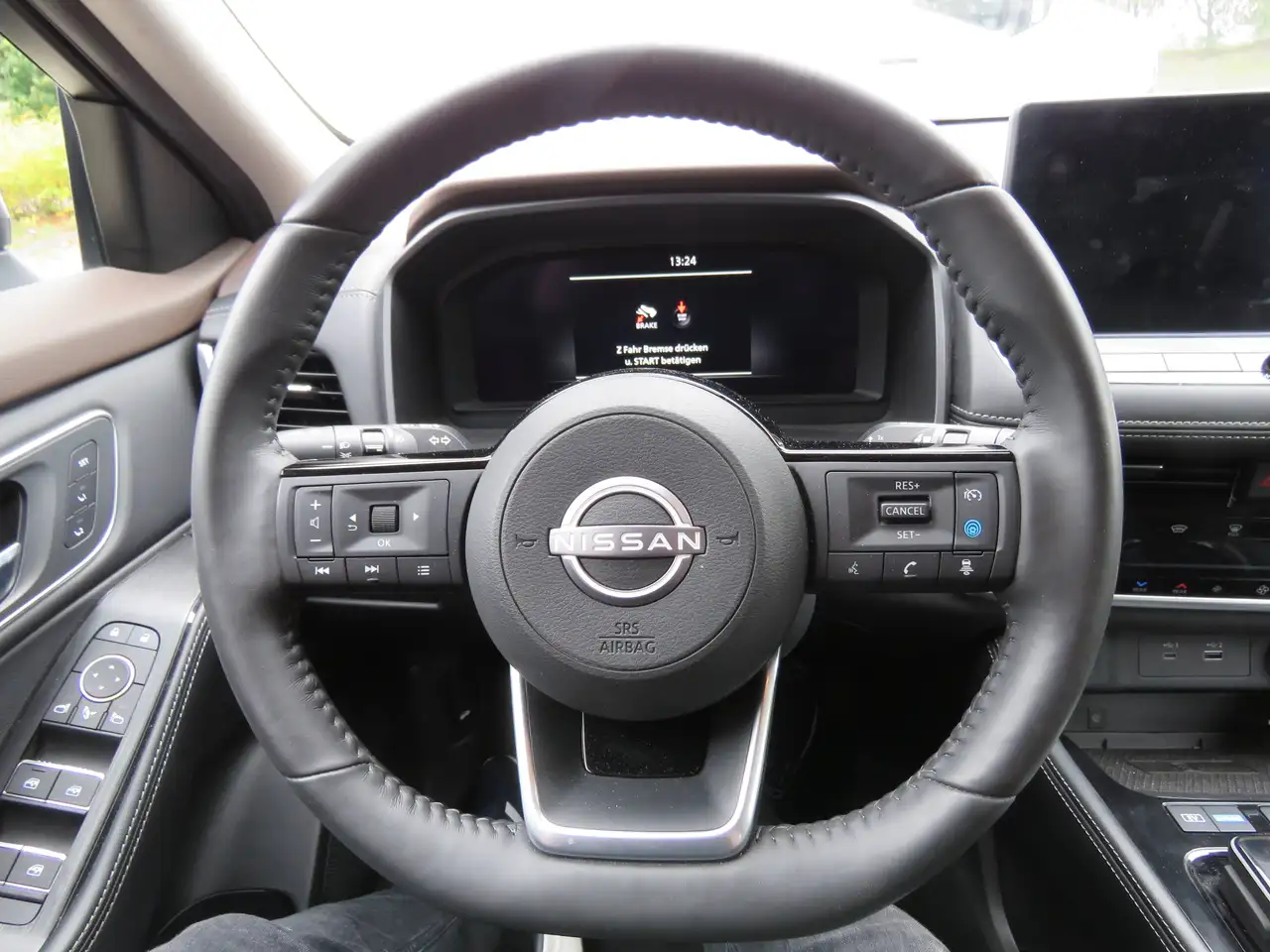 Nissan X-Trail e-4ORCE Tekna 1,5 VC-T 213PS 4x4 Head-Up-Display — معرض صور السيارة 6