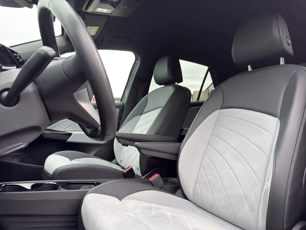Volkswagen ID.3 Pro 58 kWh ACC GJR CCS ergoActive LED Navi — Vehicle gallery 9