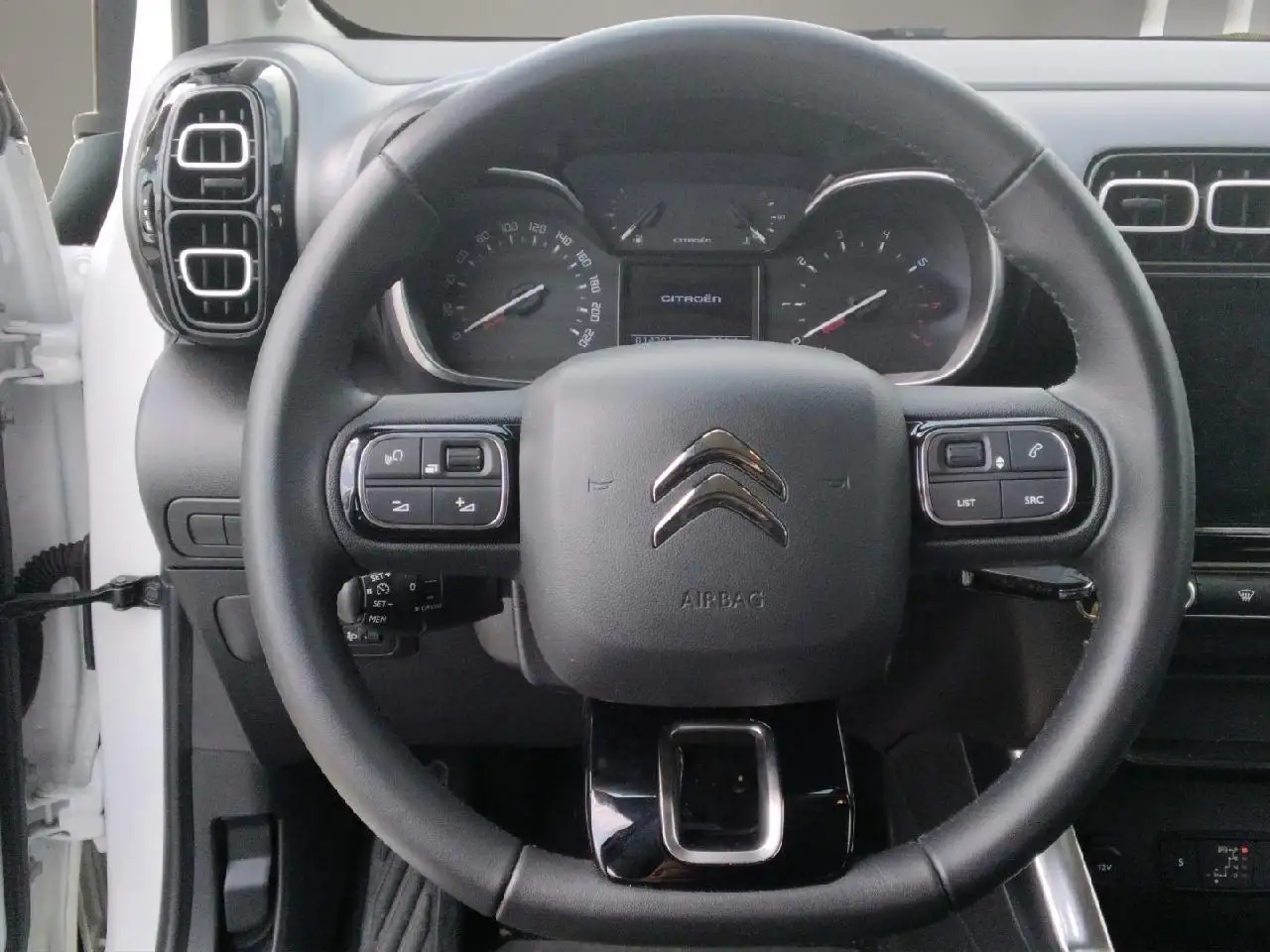 Citroen C3 Aircross Plus — Galerie du véhicule 10