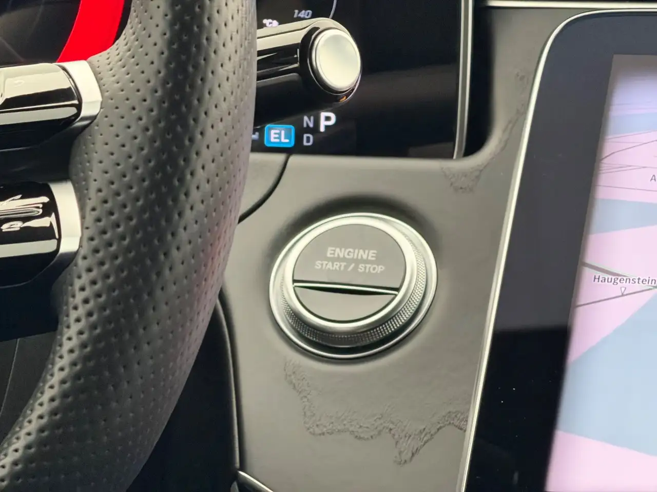 Mercedes-Benz E 300 e 4Ma.*AMG LINE +*DIGITAL-360°-LHZ-ACC-OLED — Galería del vehículo 40