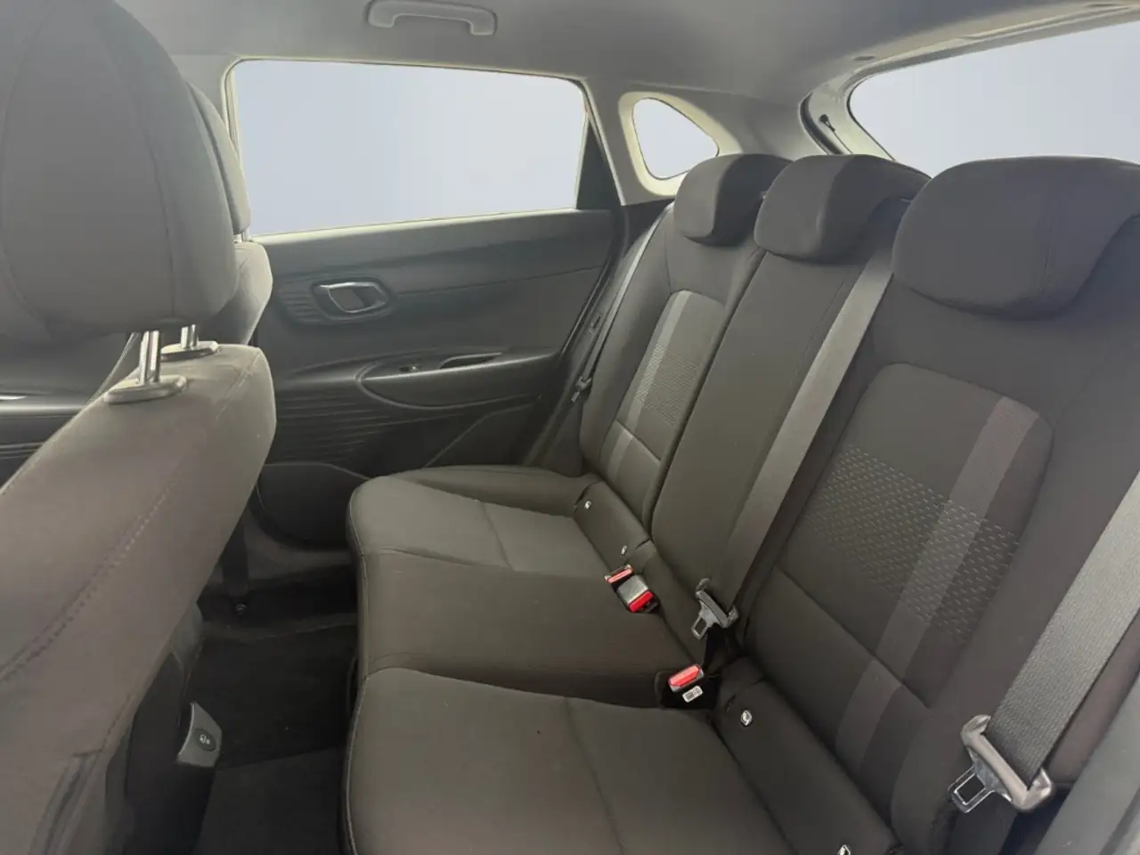 Hyundai i20 Trend 1.0 T-GDI Navi Digitales Cockpit Apple CarPl — Galería del vehículo 13