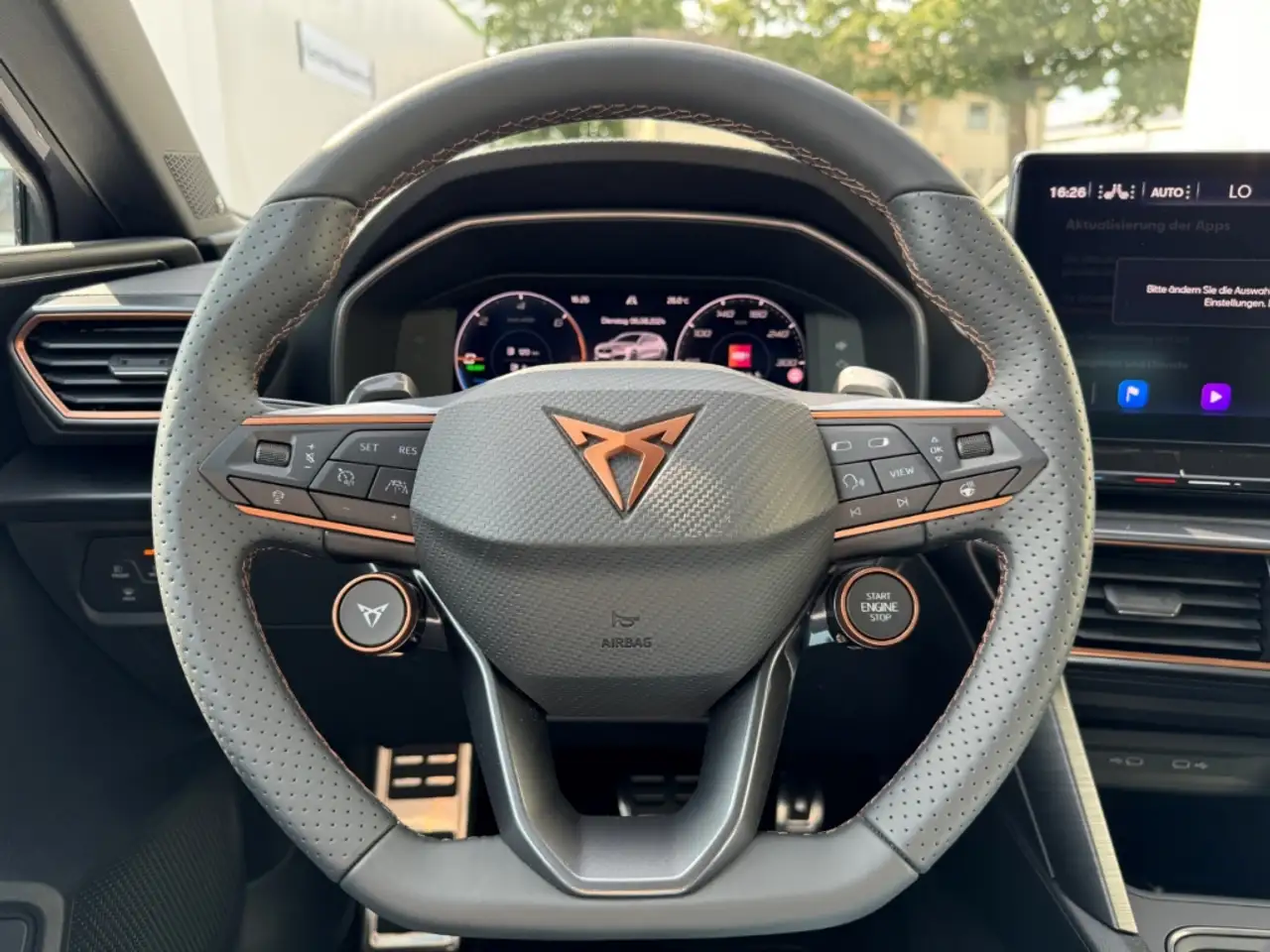 CUPRA Leon VZ 1.4 e-Hybrid DSG Navi Pano DCC Beats ACC 19Alu — معرض صور السيارة 11