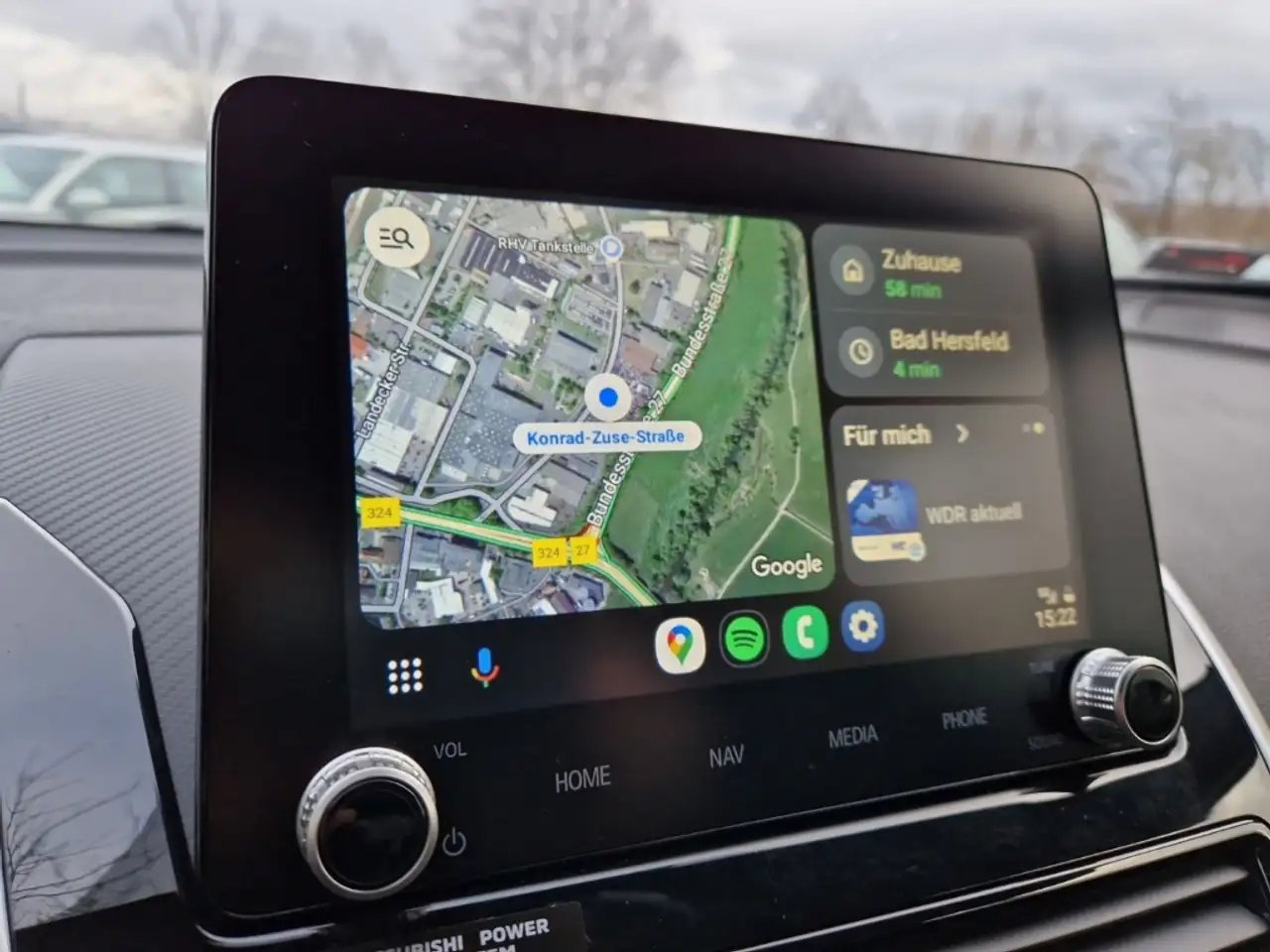 Mitsubishi Eclipse Cross Plug-In Hybrid Select AHK ACC LED Navi — معرض صور السيارة 17