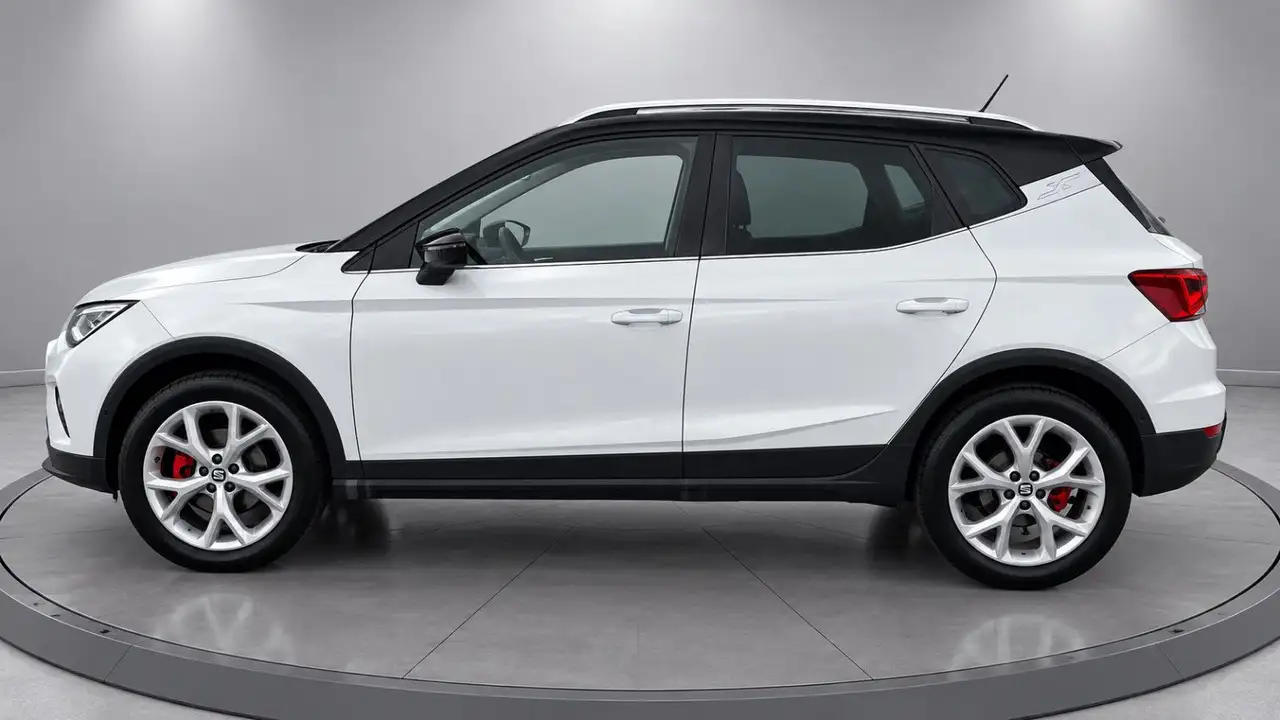 SEAT Arona FR Navi/LED/Kamera ACC ParkLenk Automatik — Galería del vehículo 2