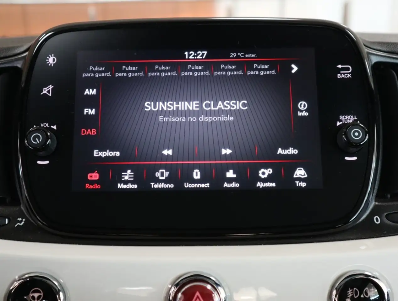 Fiat 500 Monotrim 1.0 Hybrid 51KW (70 CV) — معرض صور السيارة 20