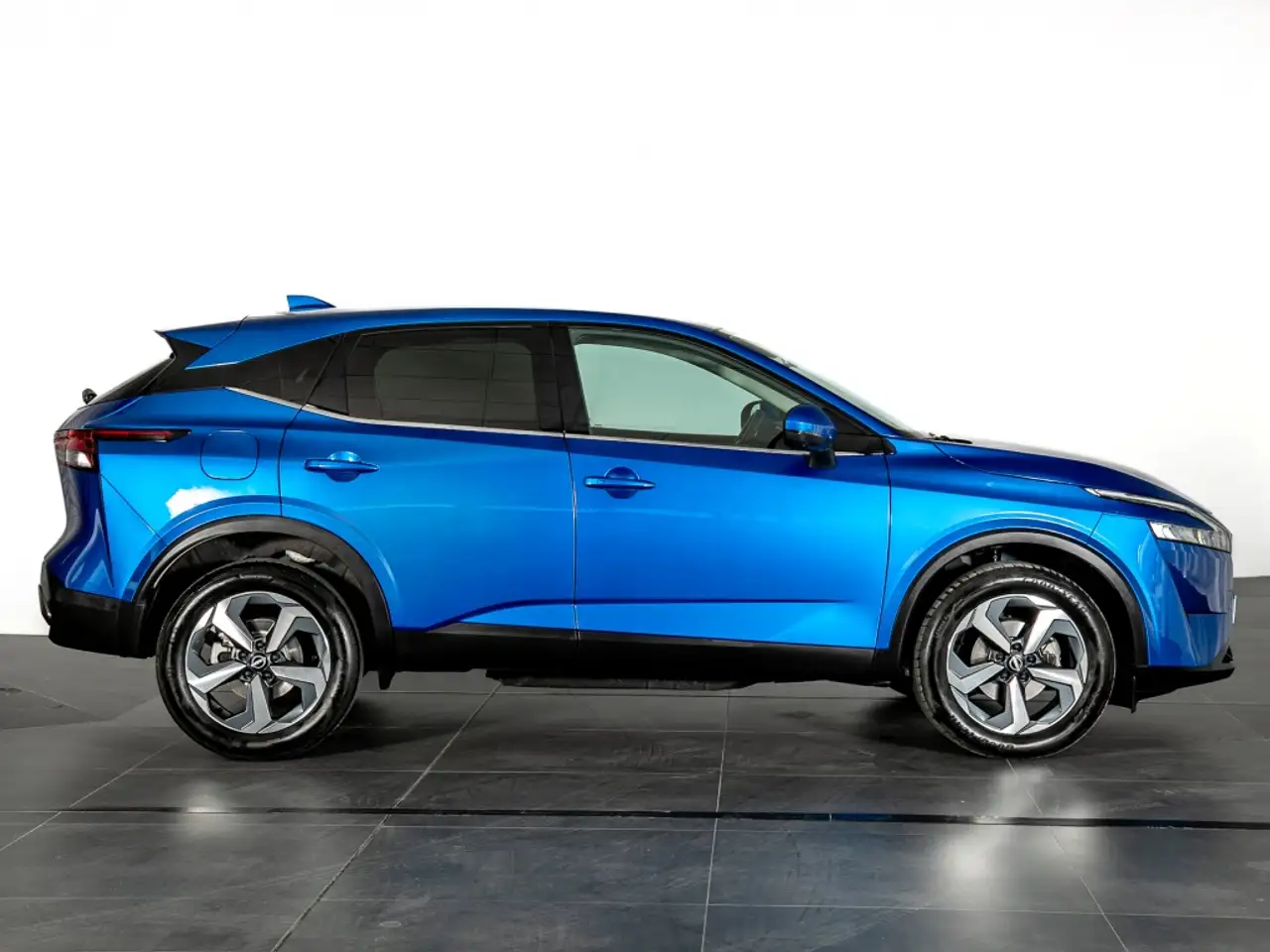 Nissan Qashqai 1.3 DIG-T MHEV 116KW N-STYLE DCT 5P — Vehicle gallery 3