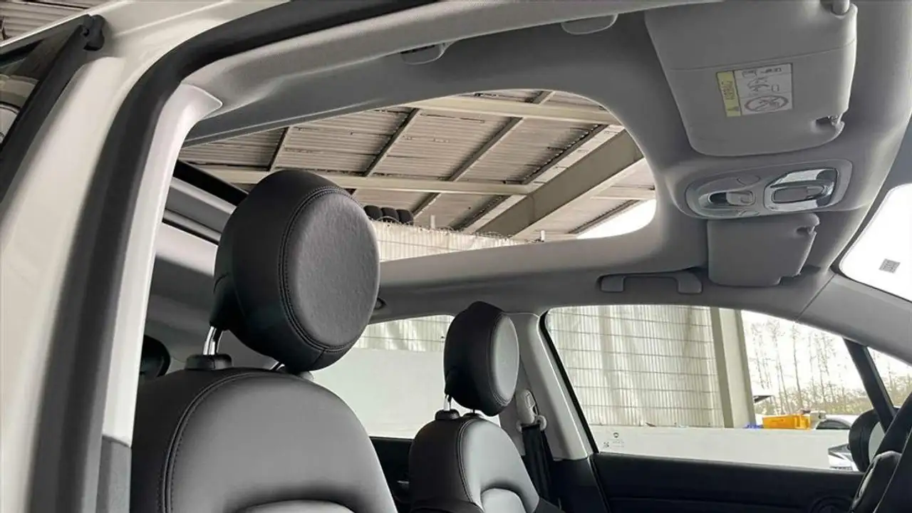 Fiat 500X 1,5 MHEV Dolcevita Basis Link — Galería del vehículo 24