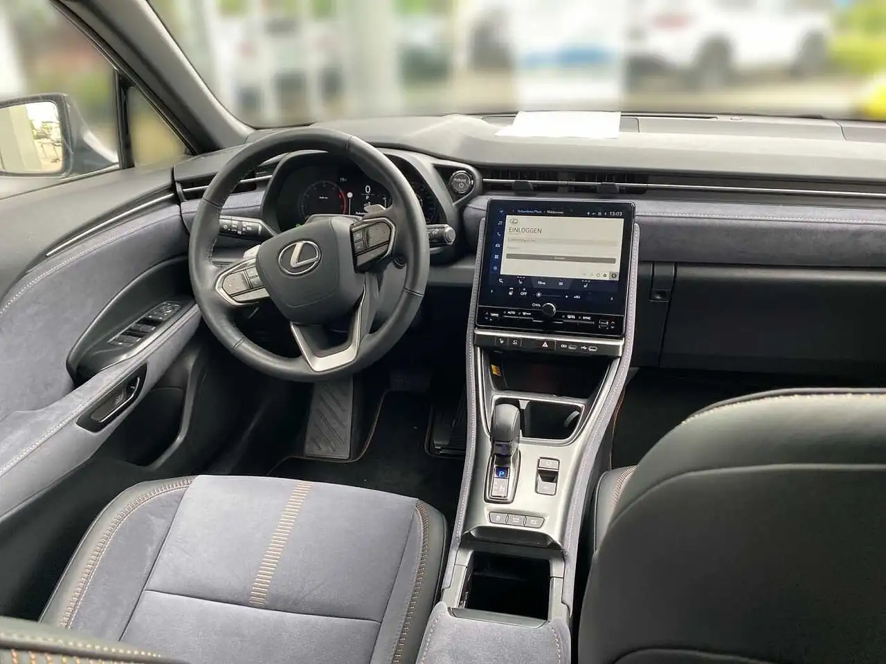 Lexus LBX 1.5 Hybrid 4X4 Cool LED LEDER KAMERA — Galería del vehículo 8