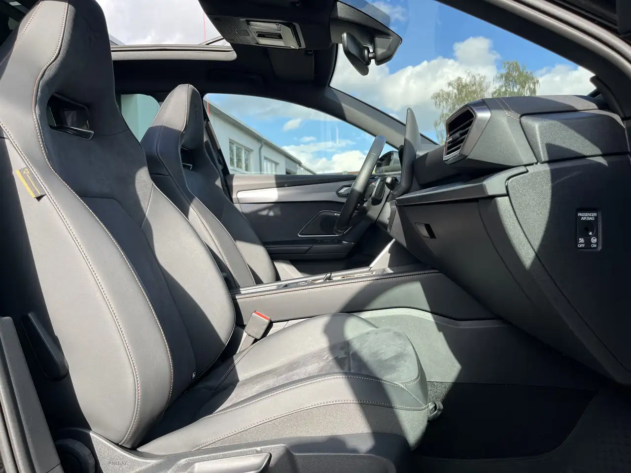 CUPRA Leon SP 1.5 TSI DSG 181€ m.20% Anz. PANO Navi ACC MAT — معرض صور السيارة 15