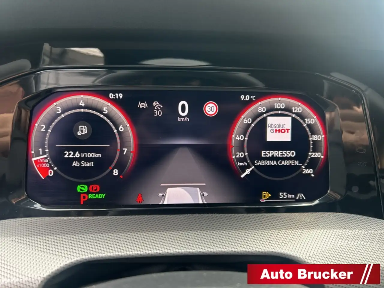 Volkswagen Golf VIII 1.5 eTSI Edition 50+DSG+LED+Navi+Pano+SHZ+3- — معرض صور السيارة 9