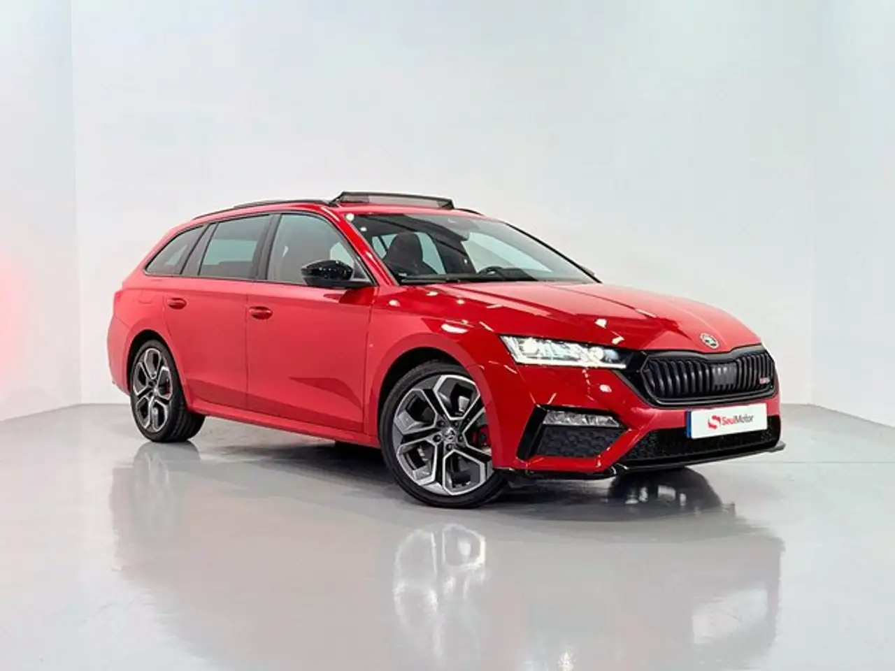 Skoda Octavia Combi 2.0 TSI RS DSG 180kW — CERDANYOLA DEL VALLES,, Barcelona