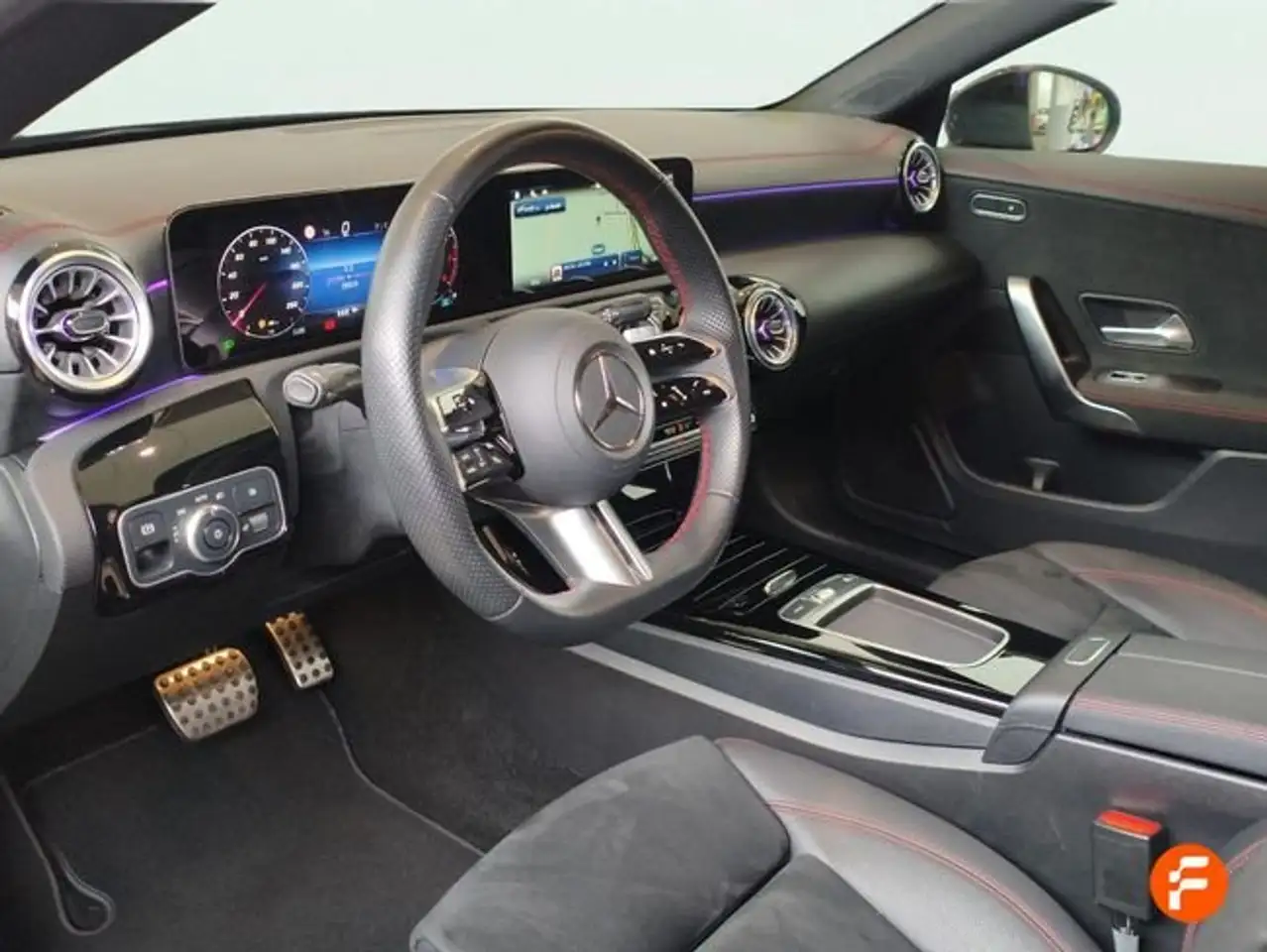 Mercedes-Benz CLA 200 — Vehicle gallery 11