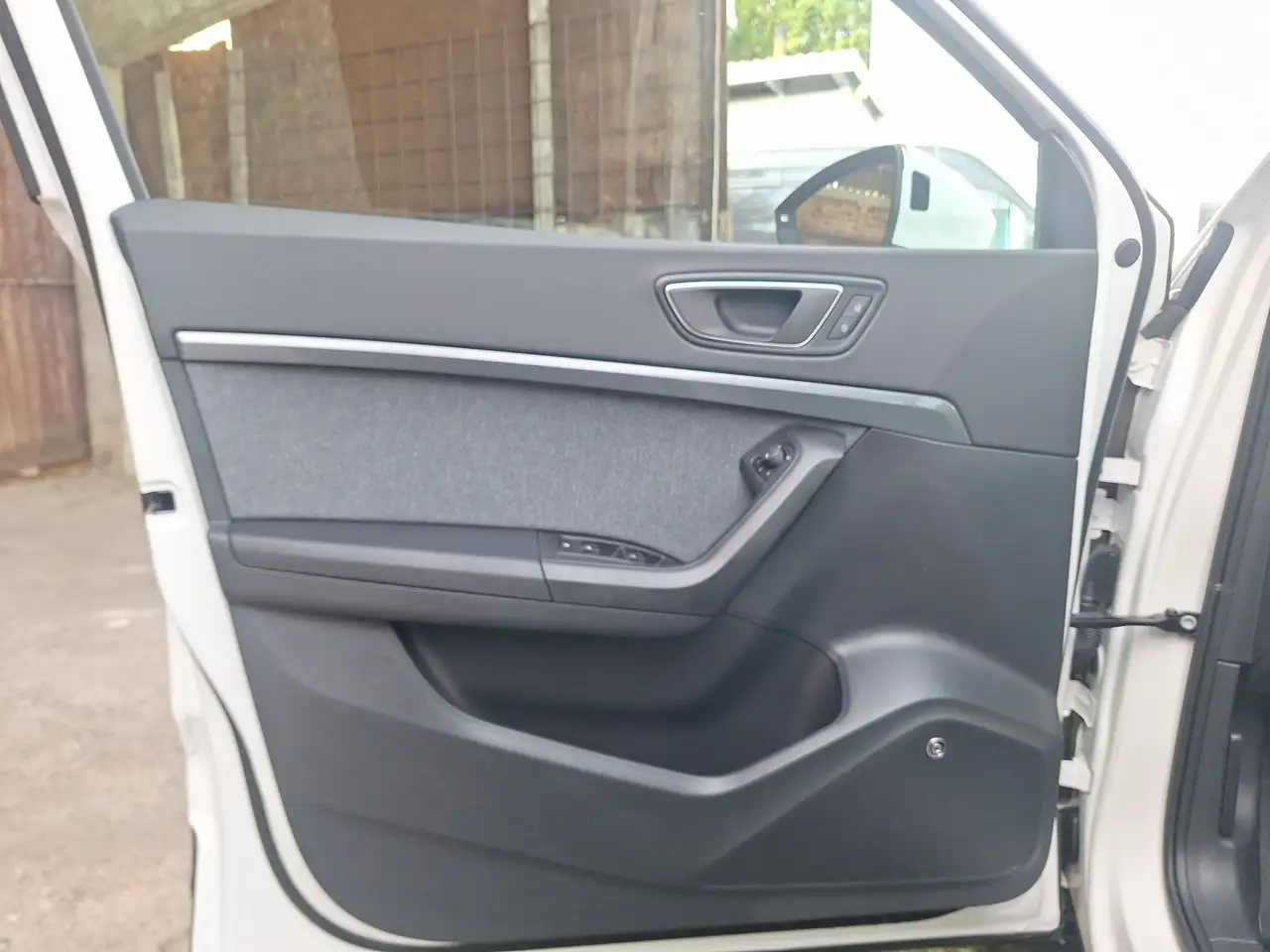 SEAT Ateca Style 1.5 TSI DSG LED Navi Ahk Fahrass Rfk — معرض صور السيارة 19