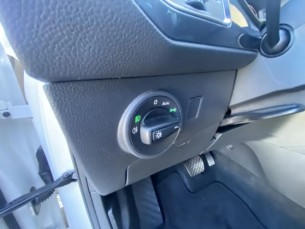 SEAT Ateca 1.5 TSI DSG STYLE VIRTUAL-COCKPIT+BEATS+NA — معرض صور السيارة 10
