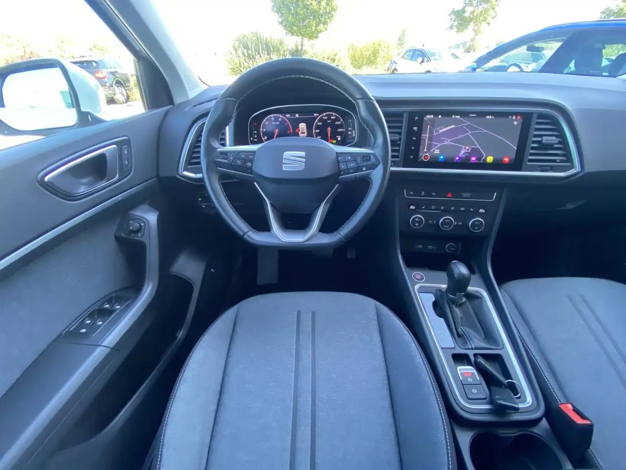 SEAT Ateca 1.5 TSI DSG STYLE VIRTUAL-COCKPIT+BEATS+NA — معرض صور السيارة 13