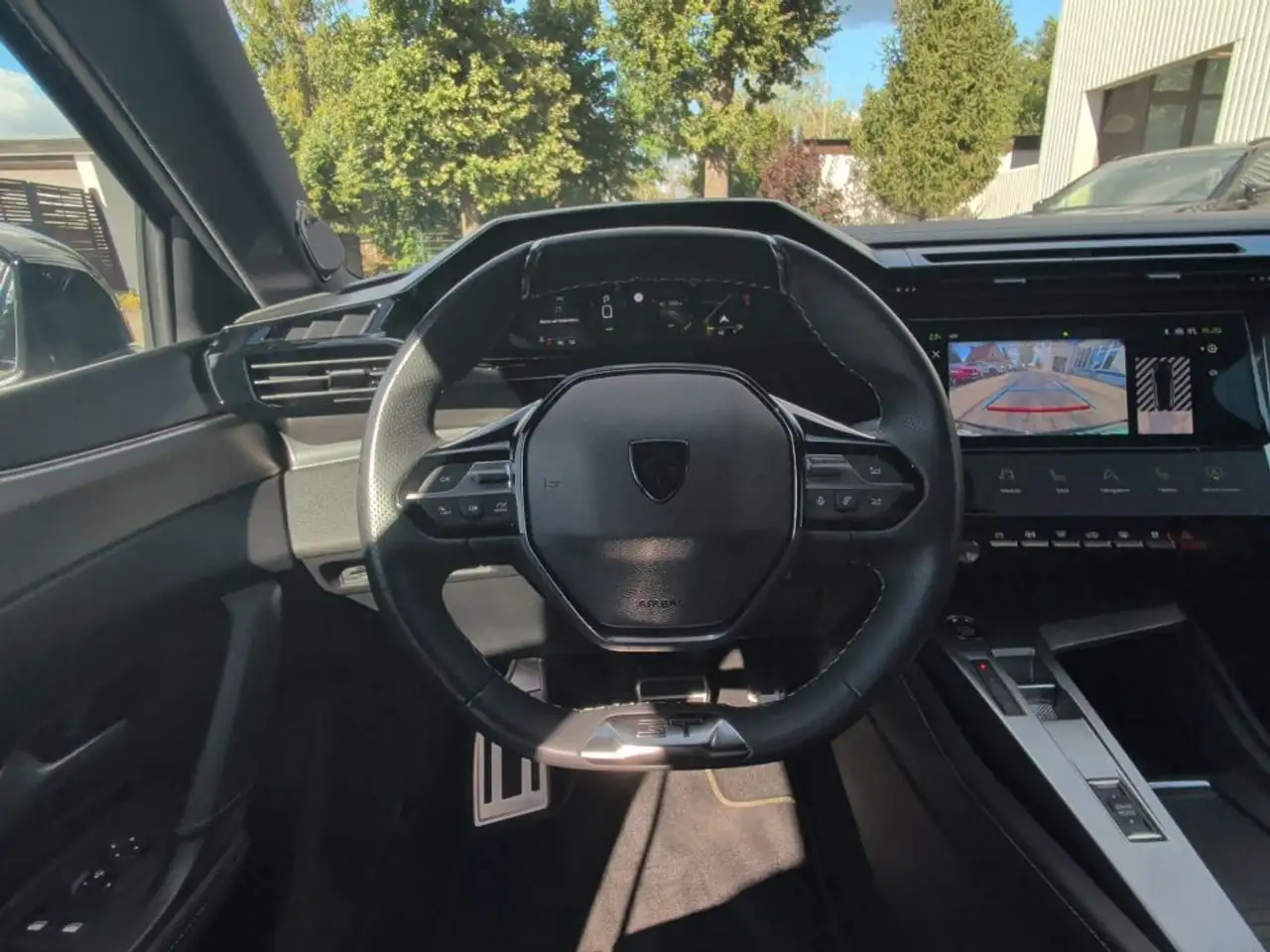 Peugeot 308 PureTech 130 EAT8 GT — Galería del vehículo 20