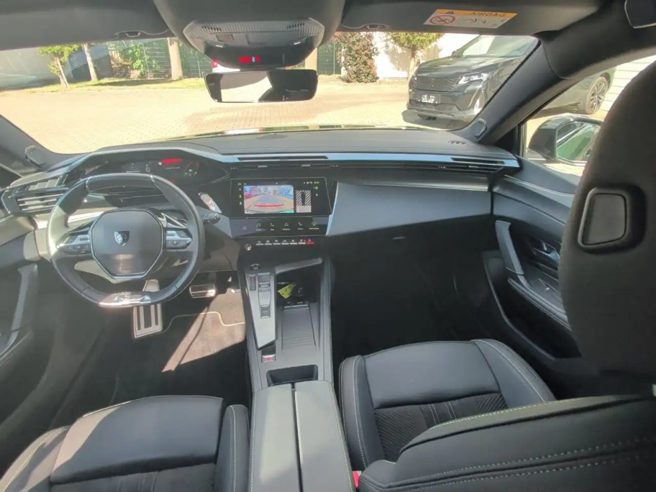 Peugeot 308 PureTech 130 EAT8 GT — Galería del vehículo 7