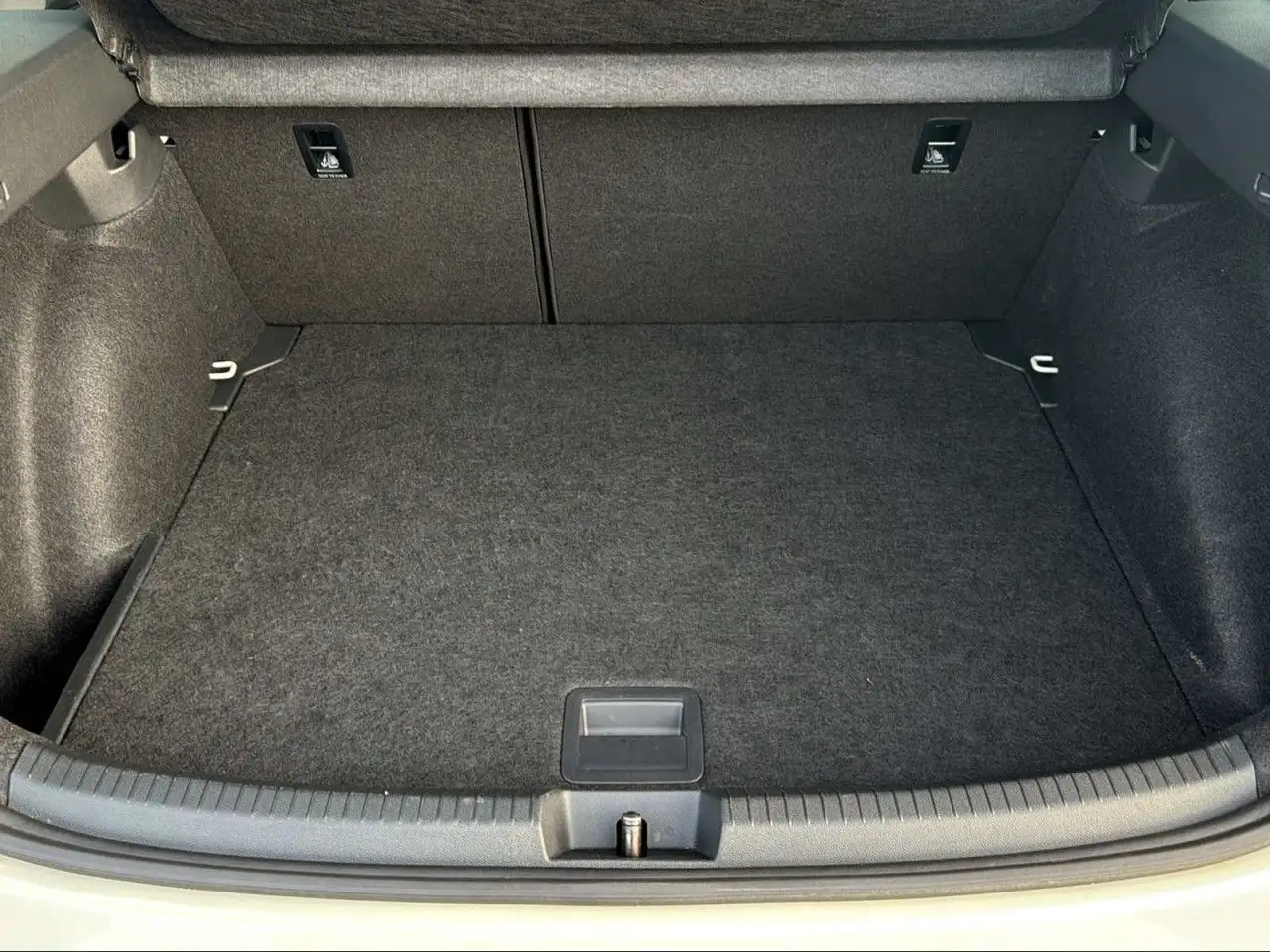 Volkswagen Taigo 1.0 TSI MOVE LED+APP+ACC Bluetooth Klima — Galerie du véhicule 14
