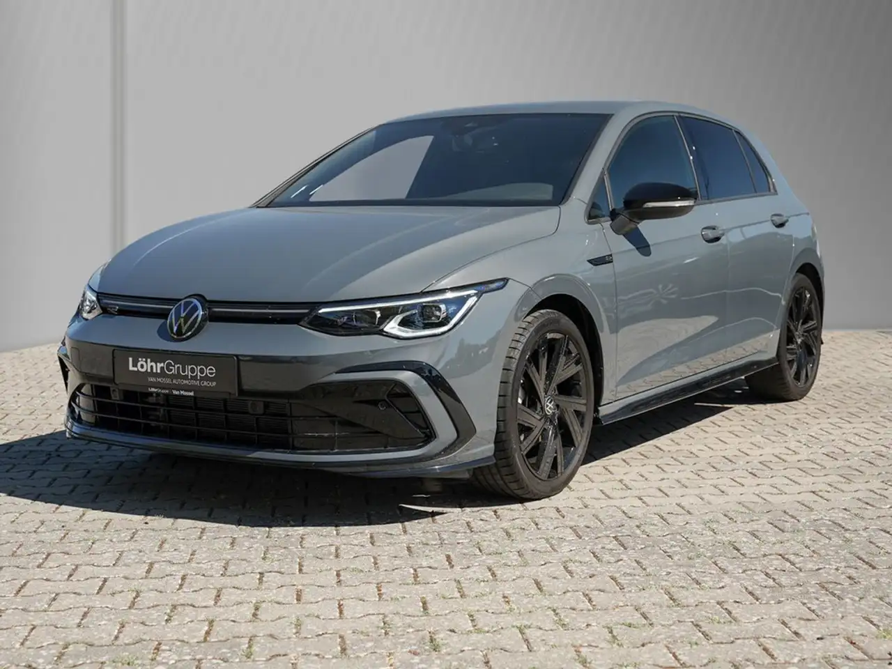 Volkswagen Golf 1.5 TSI R-Line Black-Style *IQ-Light*AHK*Harman... — معرض صور السيارة 2