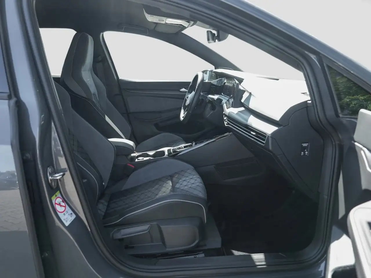 Volkswagen Golf 1.5 TSI R-Line Black-Style *IQ-Light*AHK*Harman... — معرض صور السيارة 7