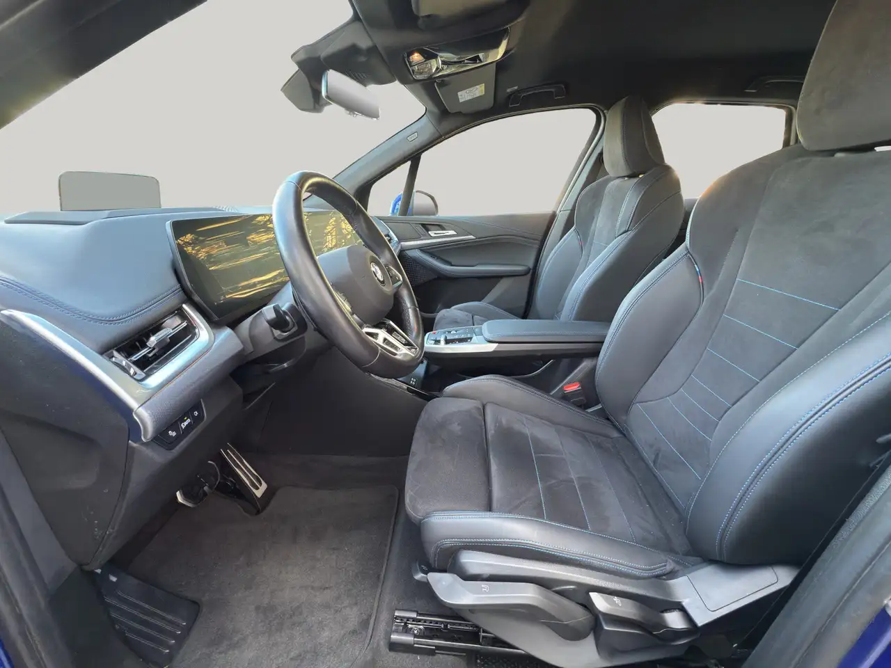 BMW 218 i M Sport AT LED/LEDER/HUD/SIDE/RFK/WIDESCREEN — Vehicle gallery 15