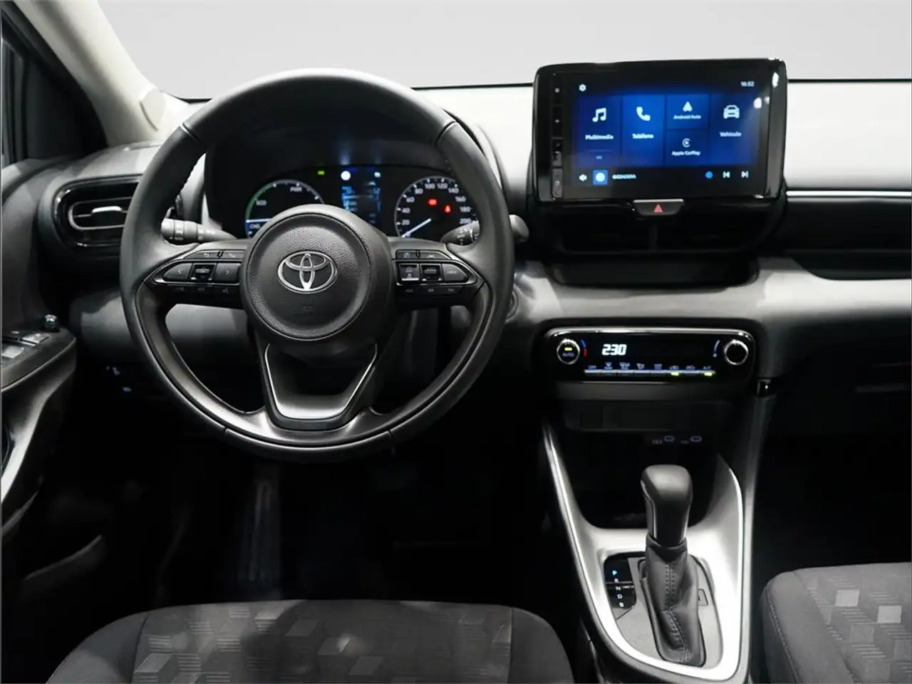 Toyota Yaris 120H 1.5 Active Plus — Galería del vehículo 9