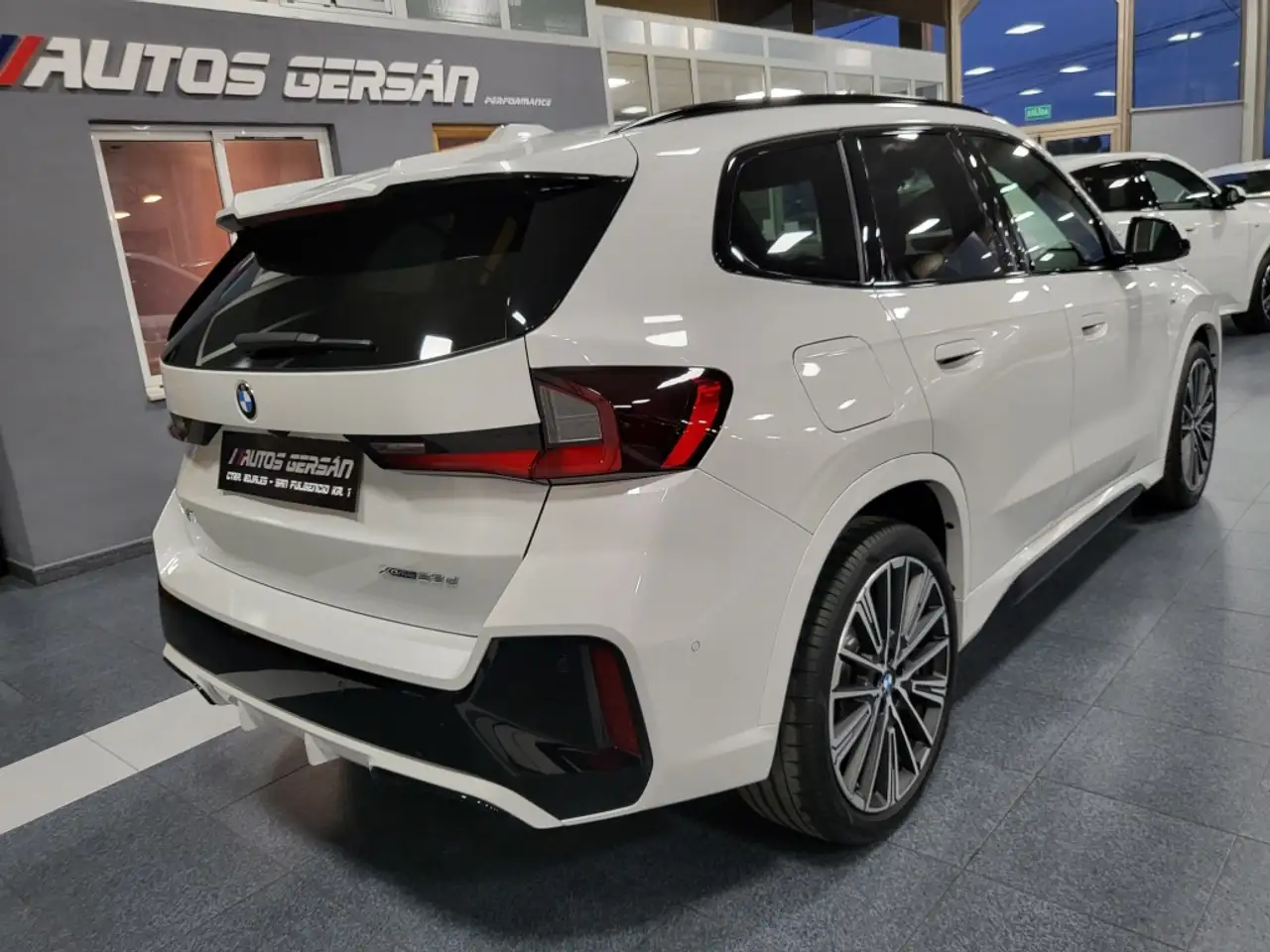 BMW X1 Todoterreno Automático de 5 Puertas — معرض صور السيارة 15
