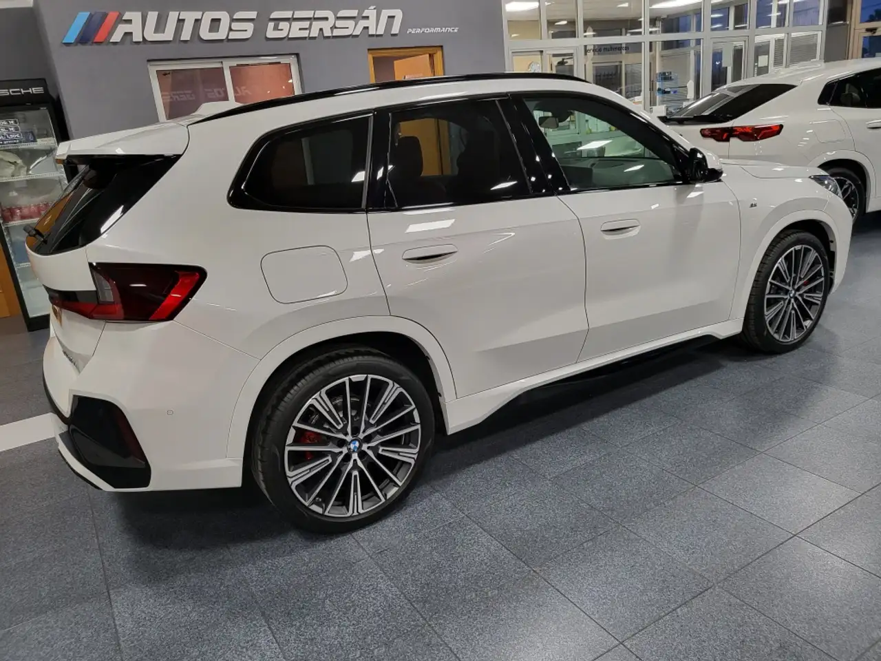 BMW X1 Todoterreno Automático de 5 Puertas — معرض صور السيارة 16