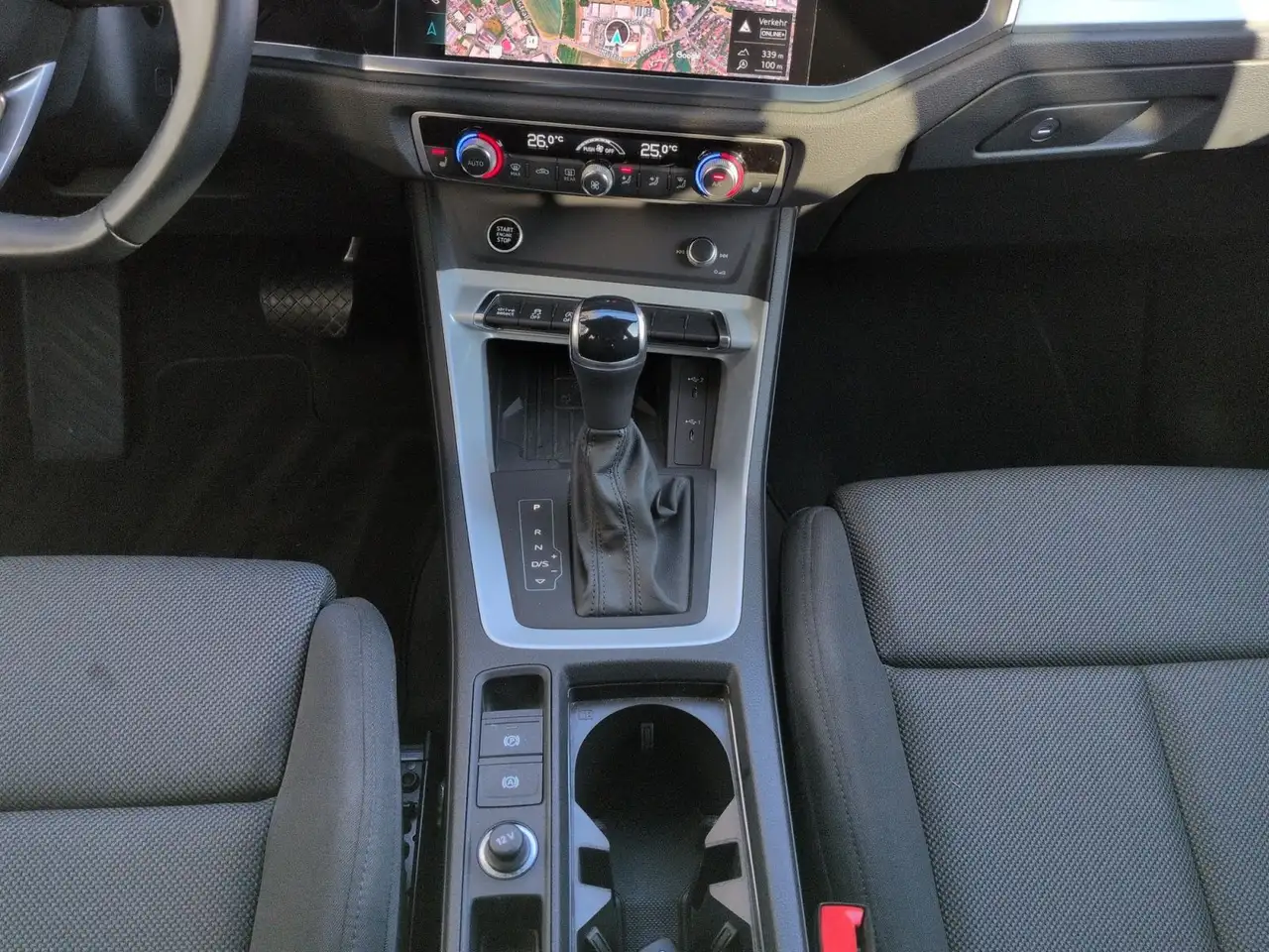 Audi Q3 S line 35 TFSI ACC Kamera CarPlay — معرض صور السيارة 11