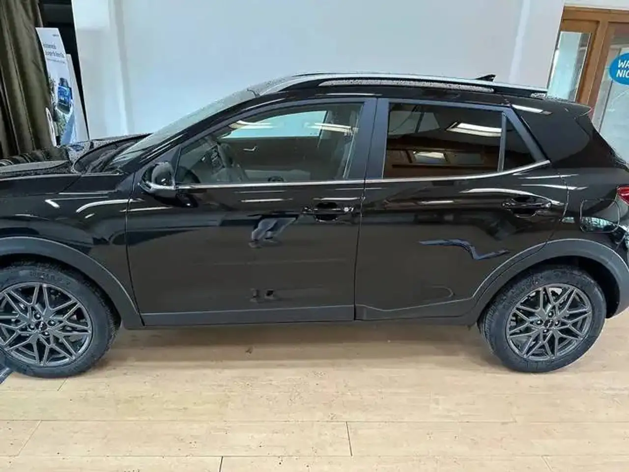Kia Stonic 1.0 T-GDI 100 Nightline Edition — معرض صور السيارة 6
