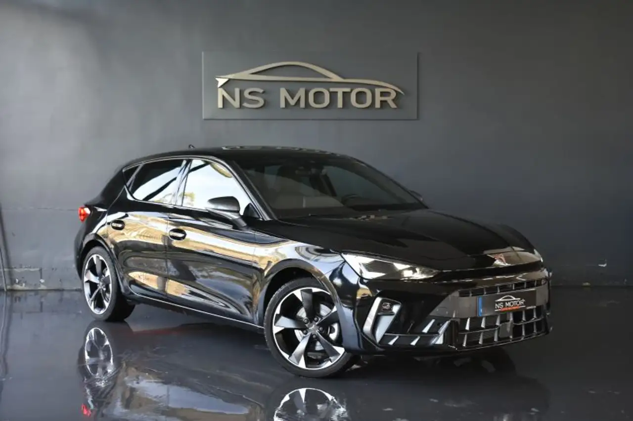 CUPRA Leon 1.5 eTSI 110 DSG — Galerie du véhicule 2