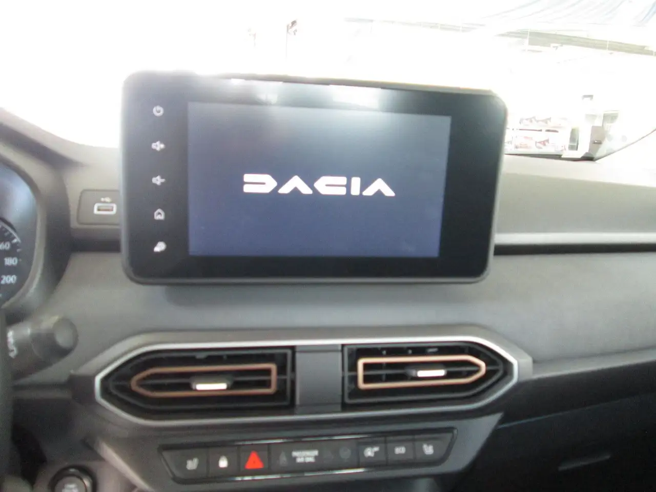 Dacia Sandero III Stepway Extreme+*NAVI*KAMERA*SHZ*1.H — معرض صور السيارة 17