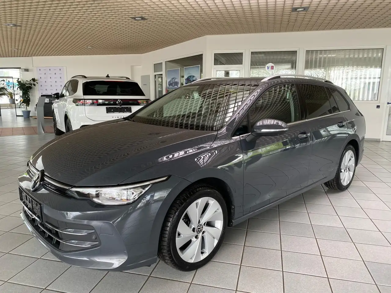 Volkswagen Golf Variant Style 1.5eTSI*DSG*LED+*RFK 360*ACC*Facelif — Galería del vehículo 27