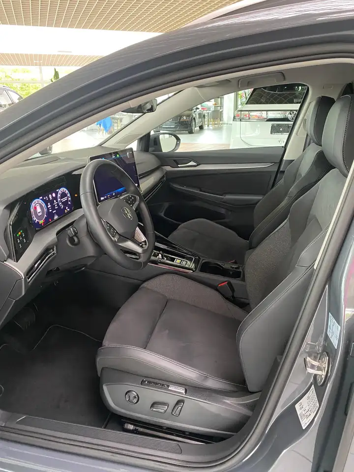 Volkswagen Golf Variant Style 1.5eTSI*DSG*LED+*RFK 360*ACC*Facelif — Galería del vehículo 13